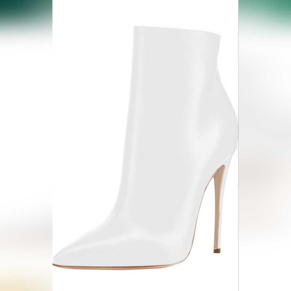 Ankle booties